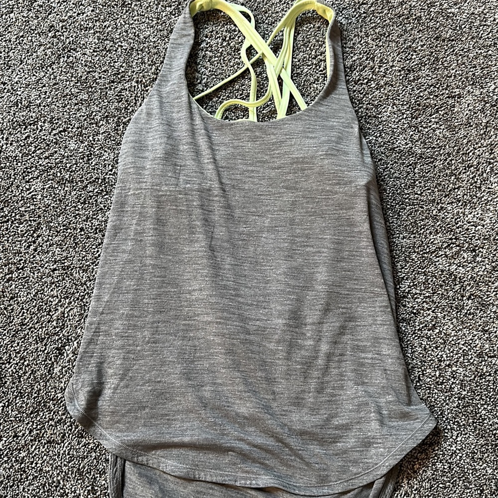 Lululemon women’s Tank top.